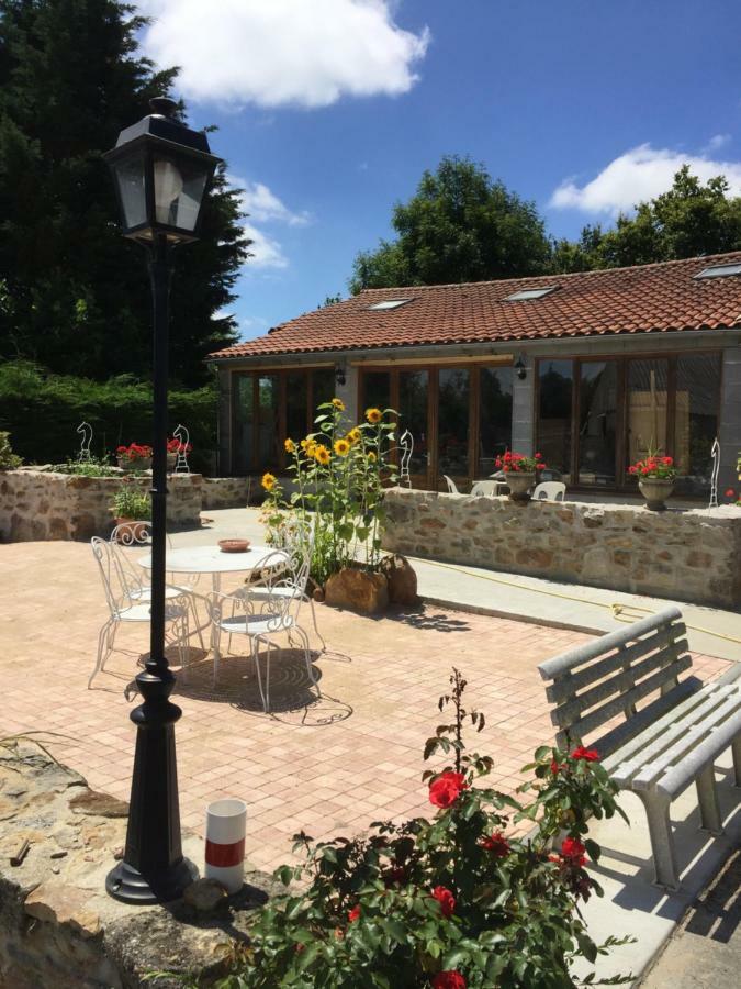 Gite Climatise De La Haute Rue Touvois Екстер'єр фото